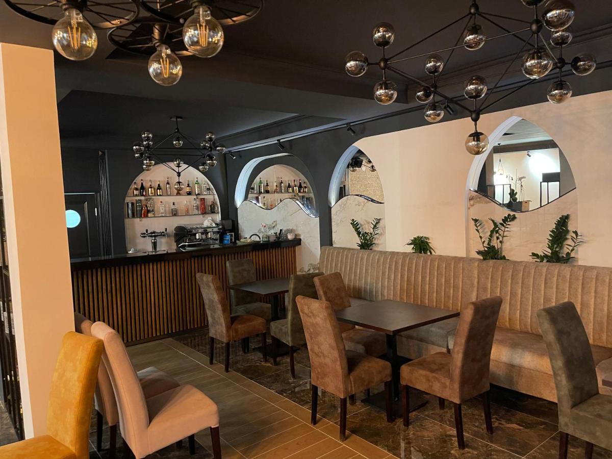 Apartaments Queen 울친 외부 사진