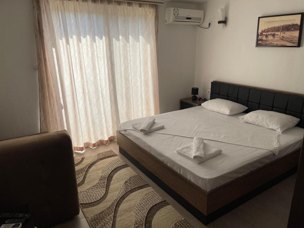 Apartaments Queen 울친 외부 사진