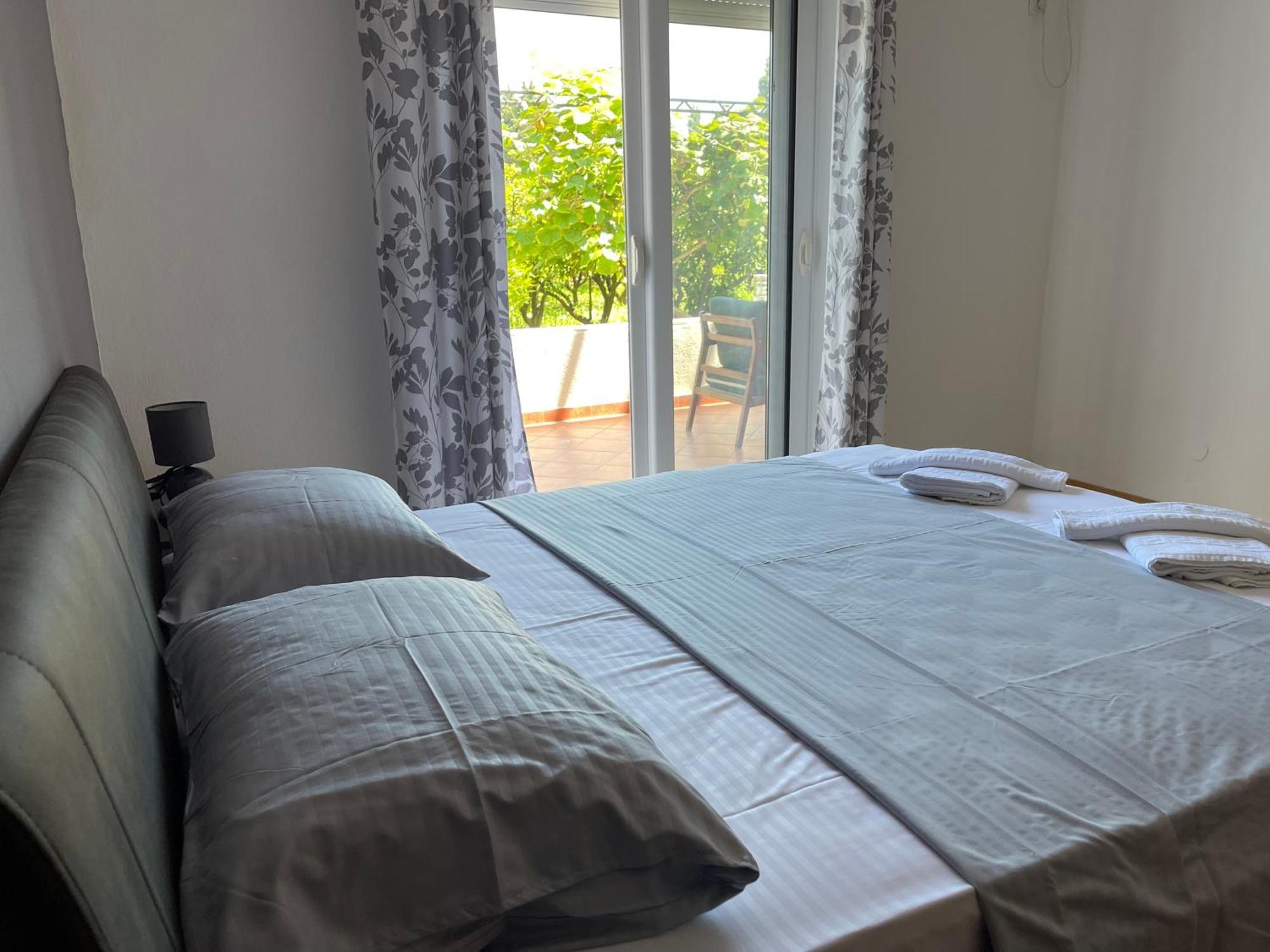 Apartaments Queen 울친 외부 사진