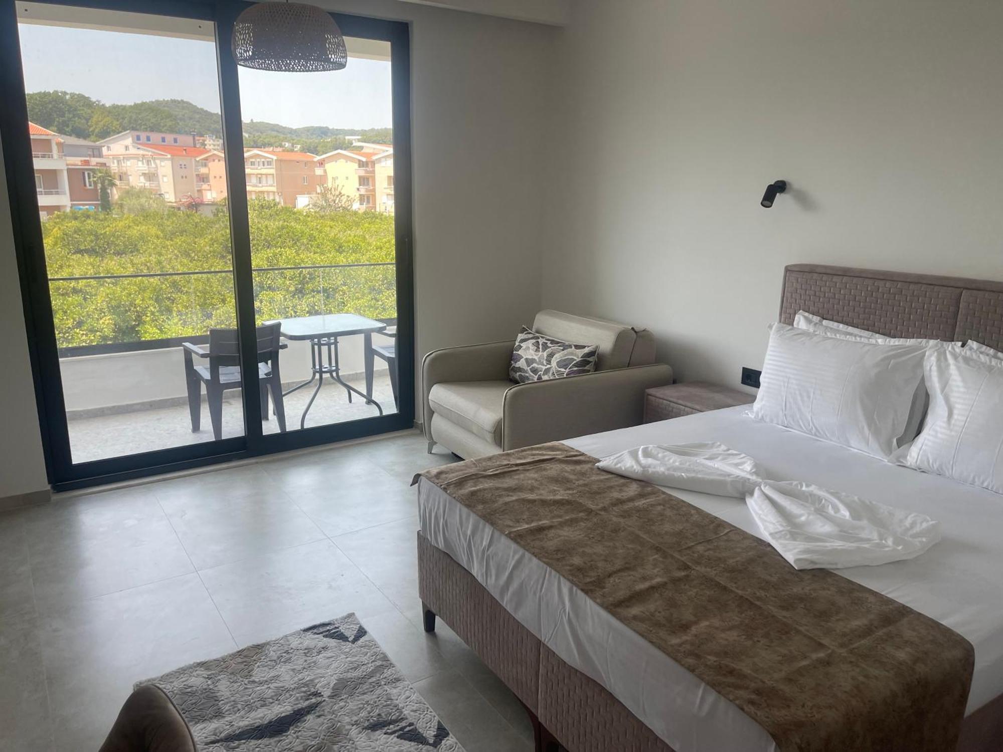 Apartaments Queen 울친 외부 사진