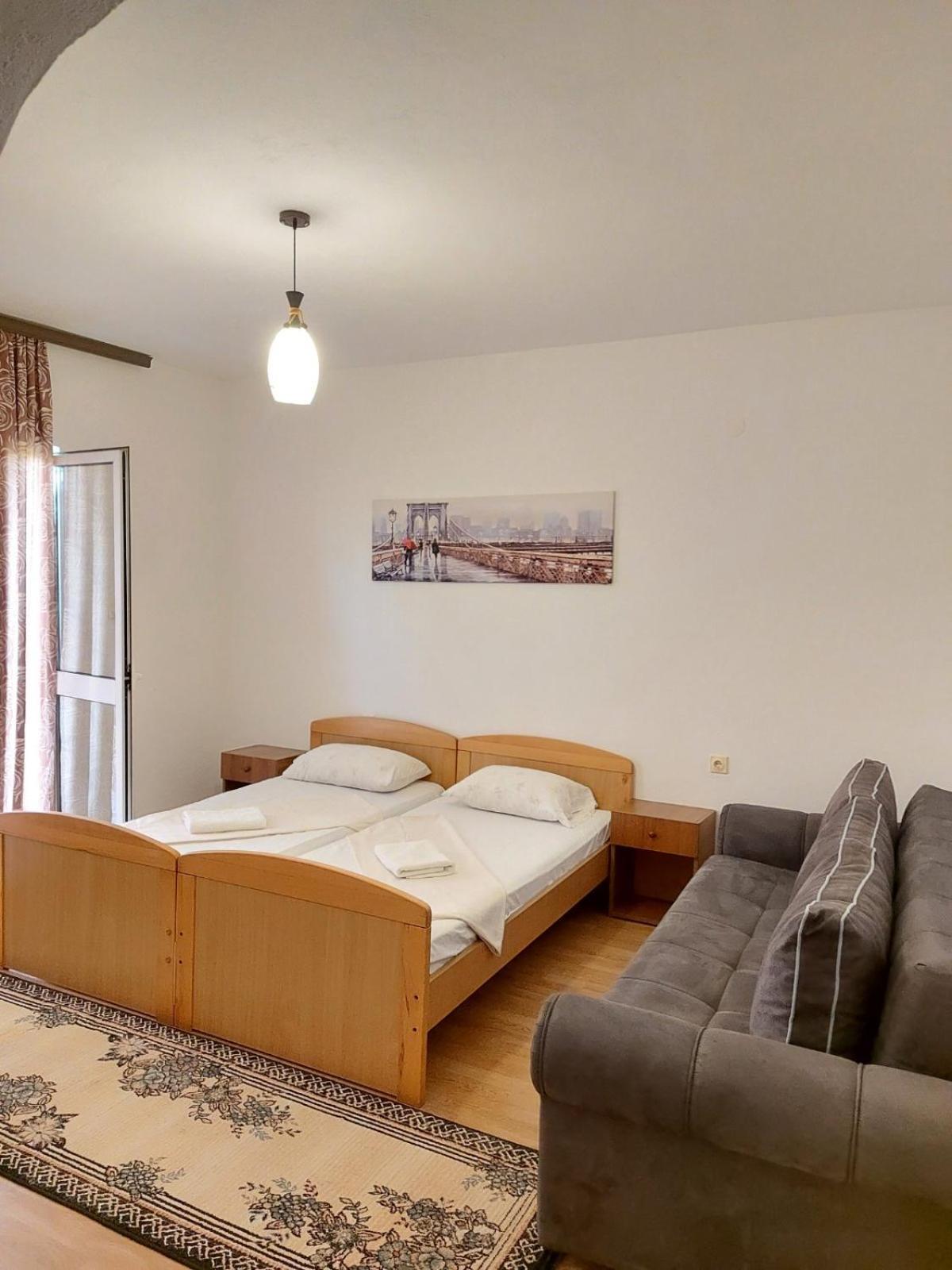Apartaments Queen 울친 외부 사진